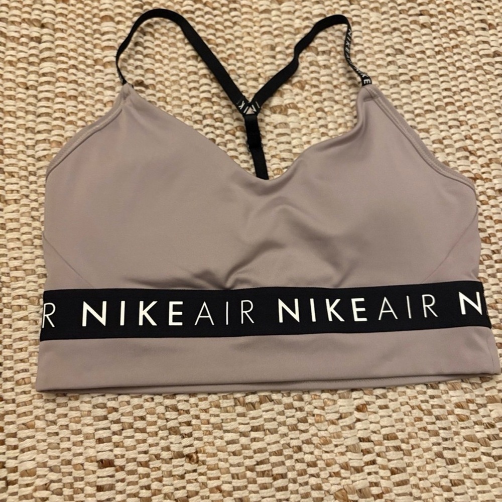 NIKE 💖🩵💪 Women's Light Taupe Sports Bra